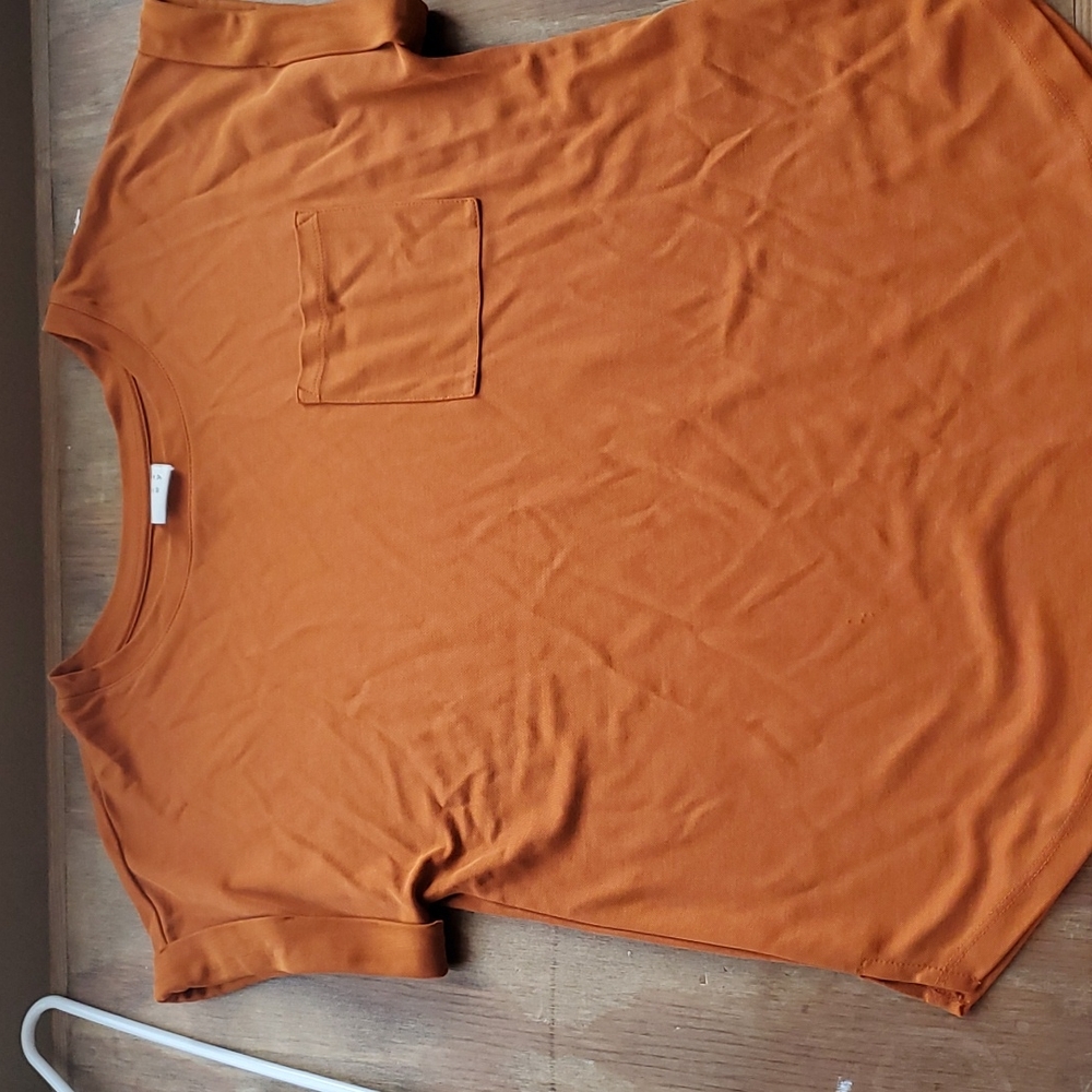 Short sleeve top